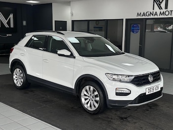 Used Volkswagen T-Roc 2019 for sale - 76656263: Photo
