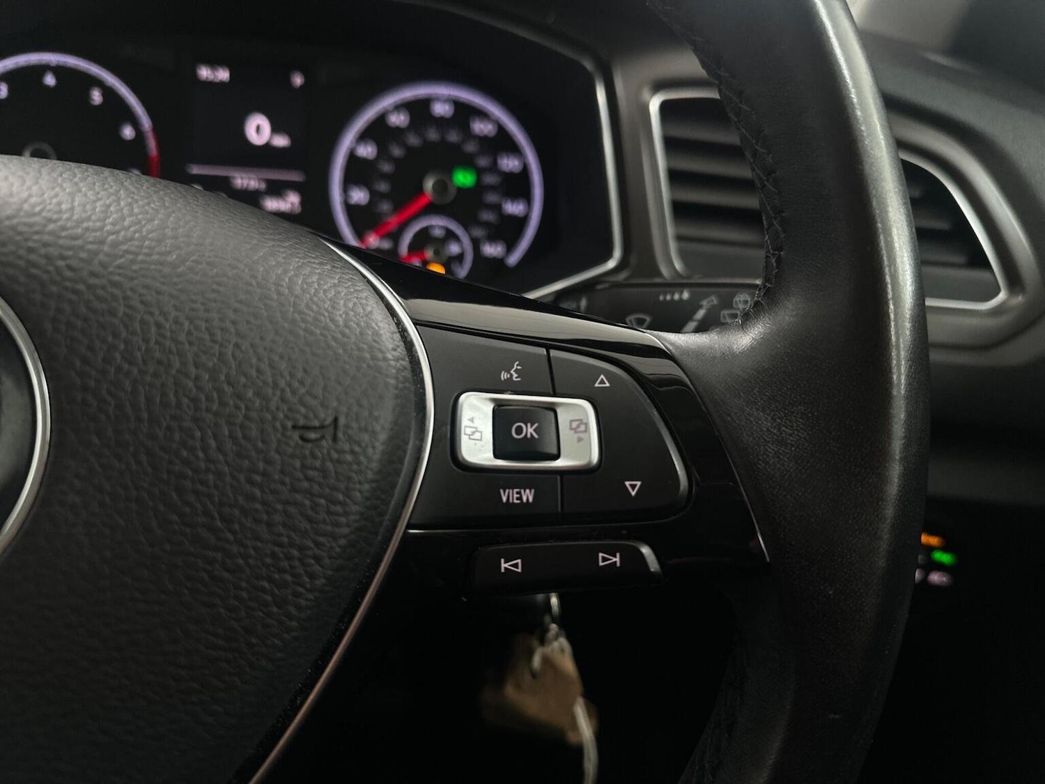 Used Volkswagen T-Roc 2019 for sale - 76656263: Photo 26