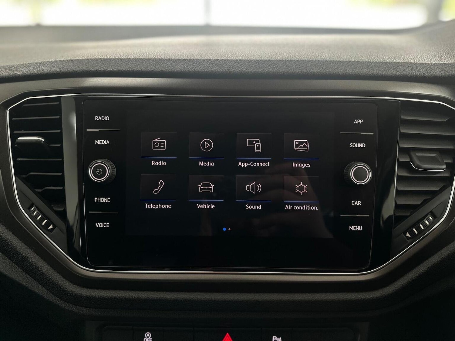 Used Volkswagen T-Roc 2019 for sale - 76656263: Photo 29