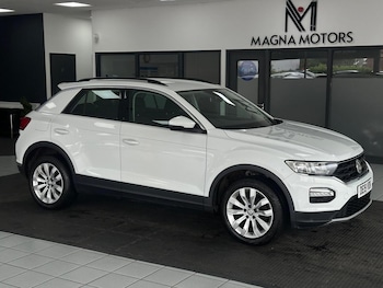 Used Volkswagen T-Roc 2019 for sale - 76656263: Photo