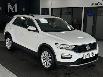 Used Volkswagen T-Roc 2019 for sale - 76656263: Photo