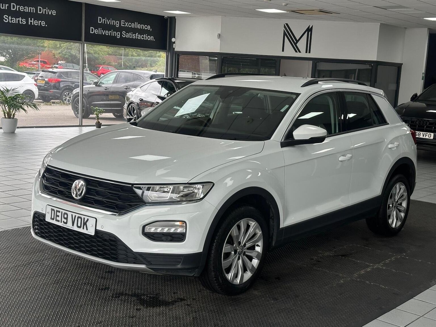 Used Volkswagen T-Roc 2019 for sale - 76656263: Photo 7