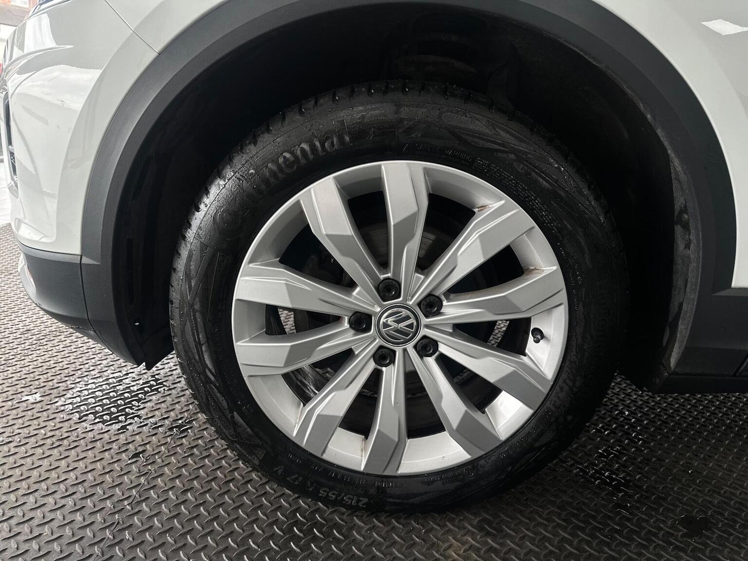 Used Volkswagen T-Roc 2019 for sale - 76656263: Photo 8