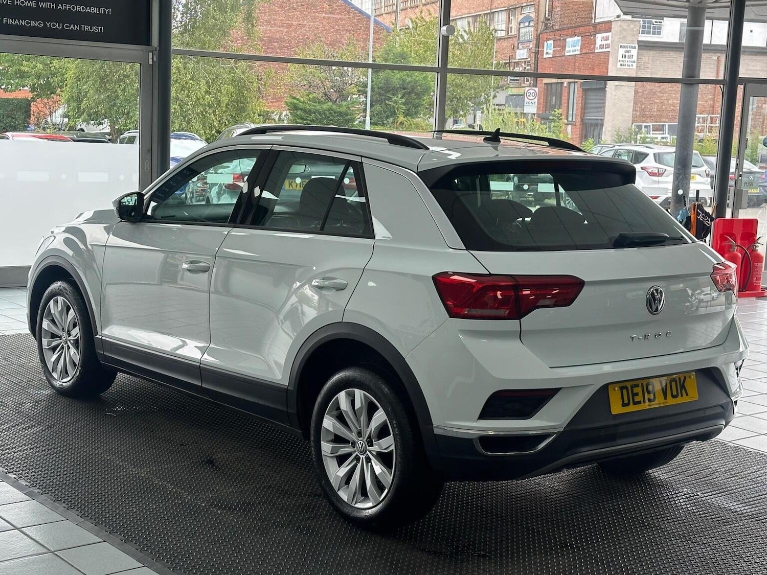 Used Volkswagen T-Roc 2019 for sale - 76656263: Photo 9