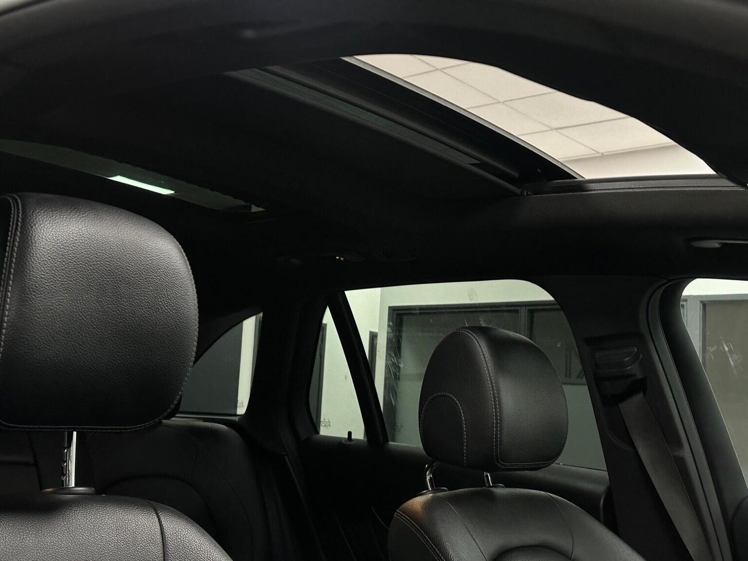 Used Mercedes-Benz GLC 2017 for sale - 76655996: Photo 24