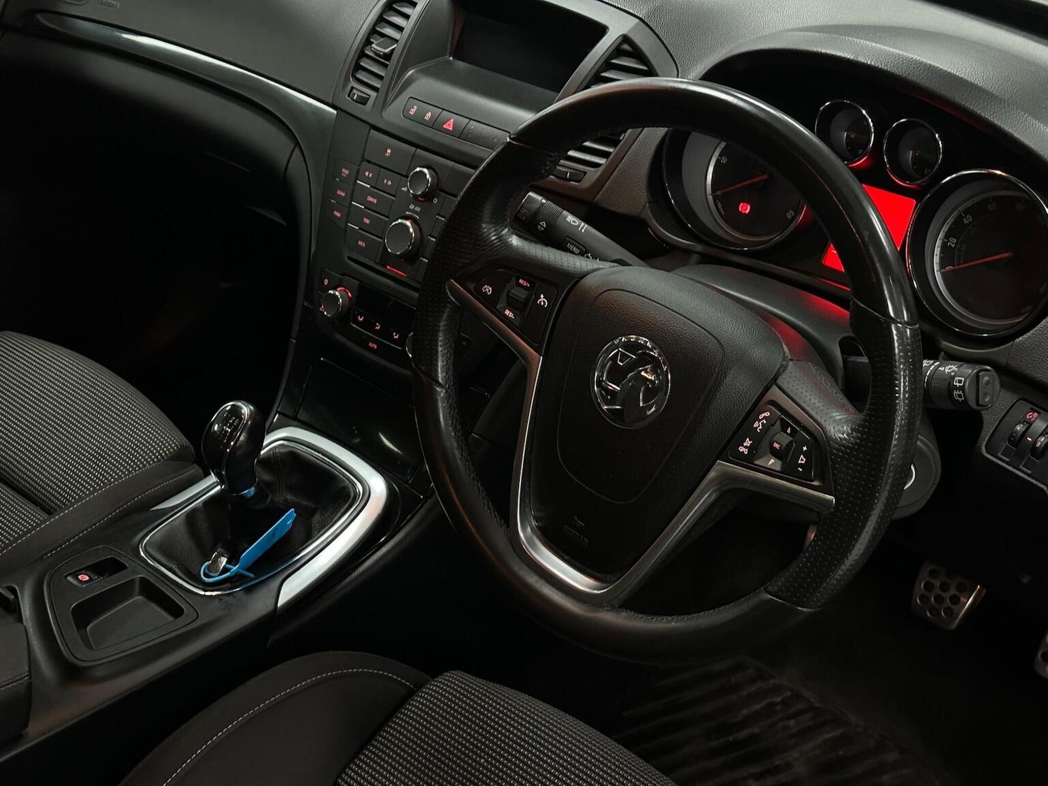 Used Vauxhall Insignia 2011 for sale - 76734796: Photo 11