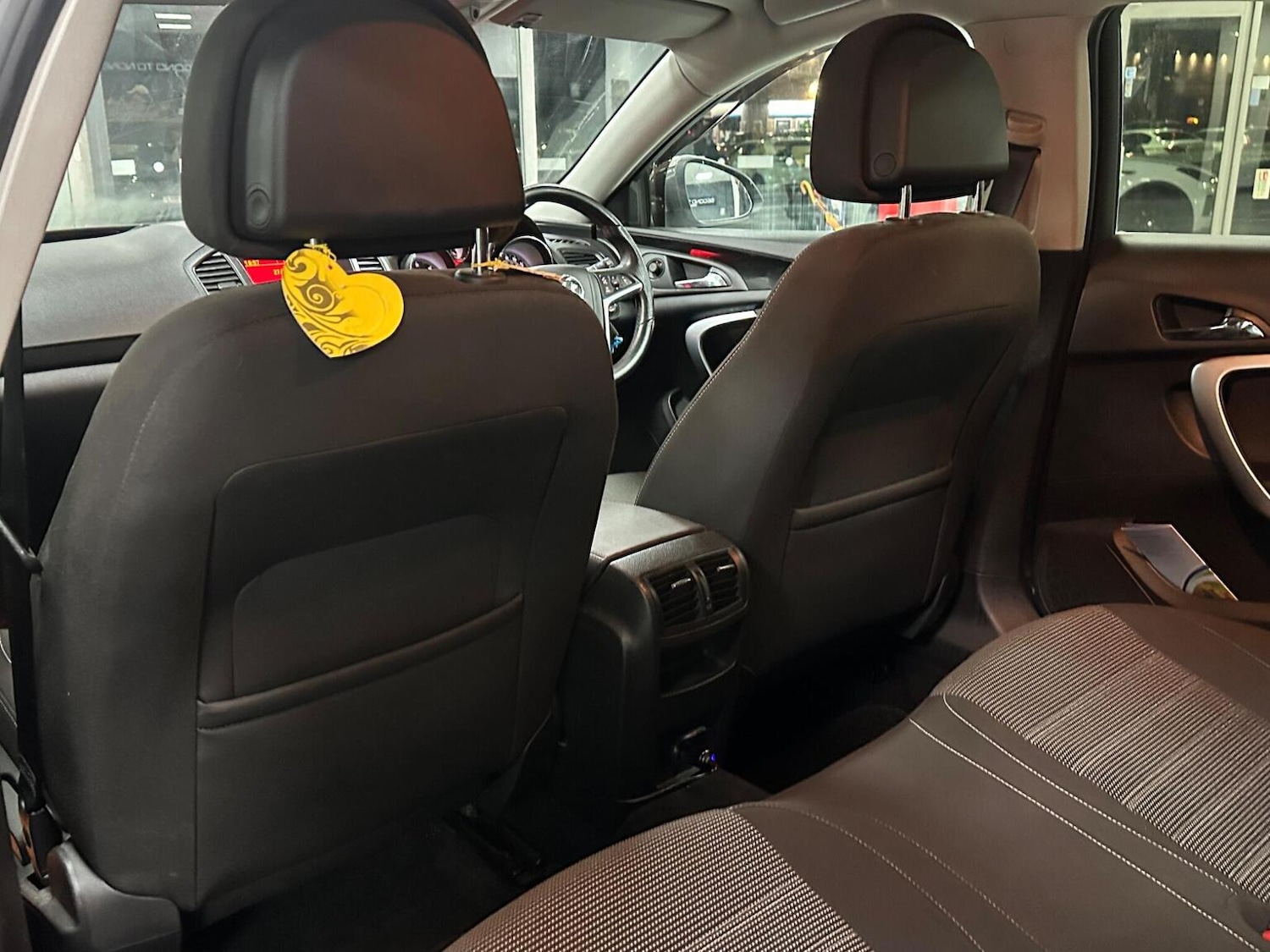 Used Vauxhall Insignia 2011 for sale - 76734796: Photo 24