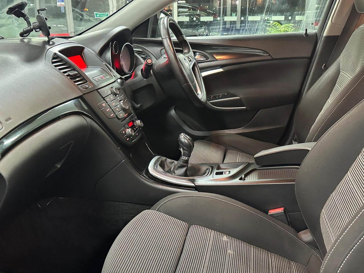 Used Vauxhall Insignia 2011 for sale - 76734796: Photo 28