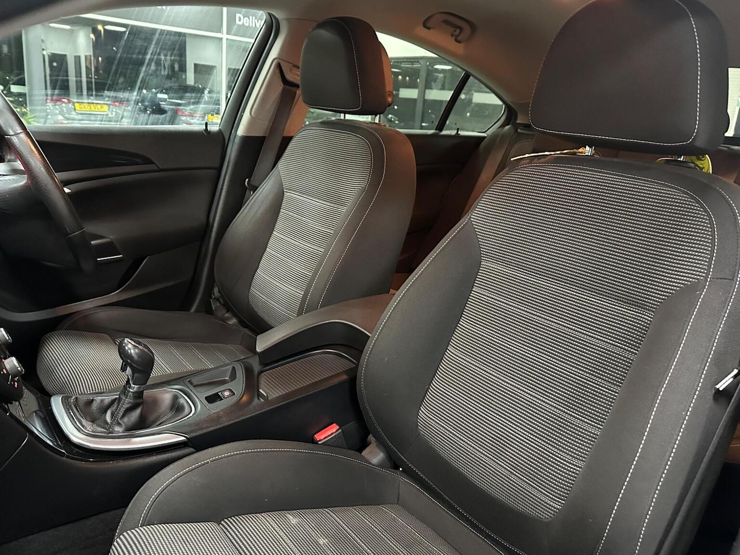 Used Vauxhall Insignia 2011 for sale - 76734796: Photo 29