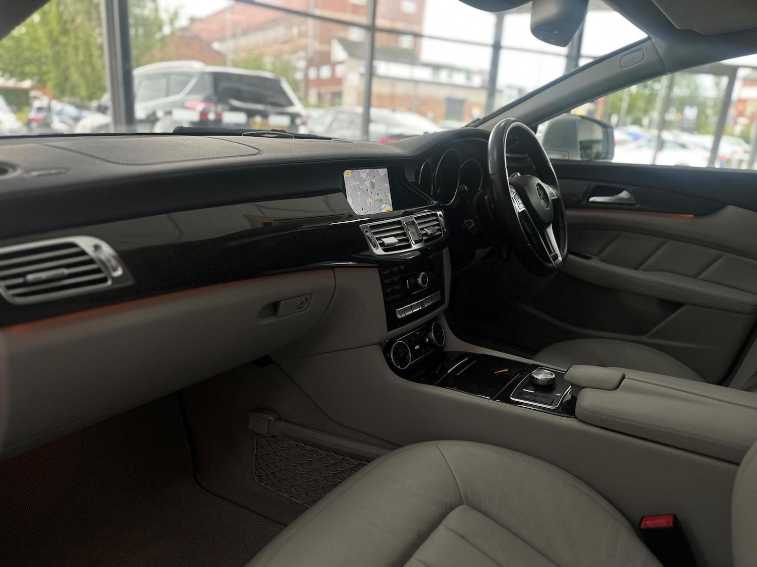 Used Mercedes-Benz CLS 2011 for sale - 76656252: Photo 39