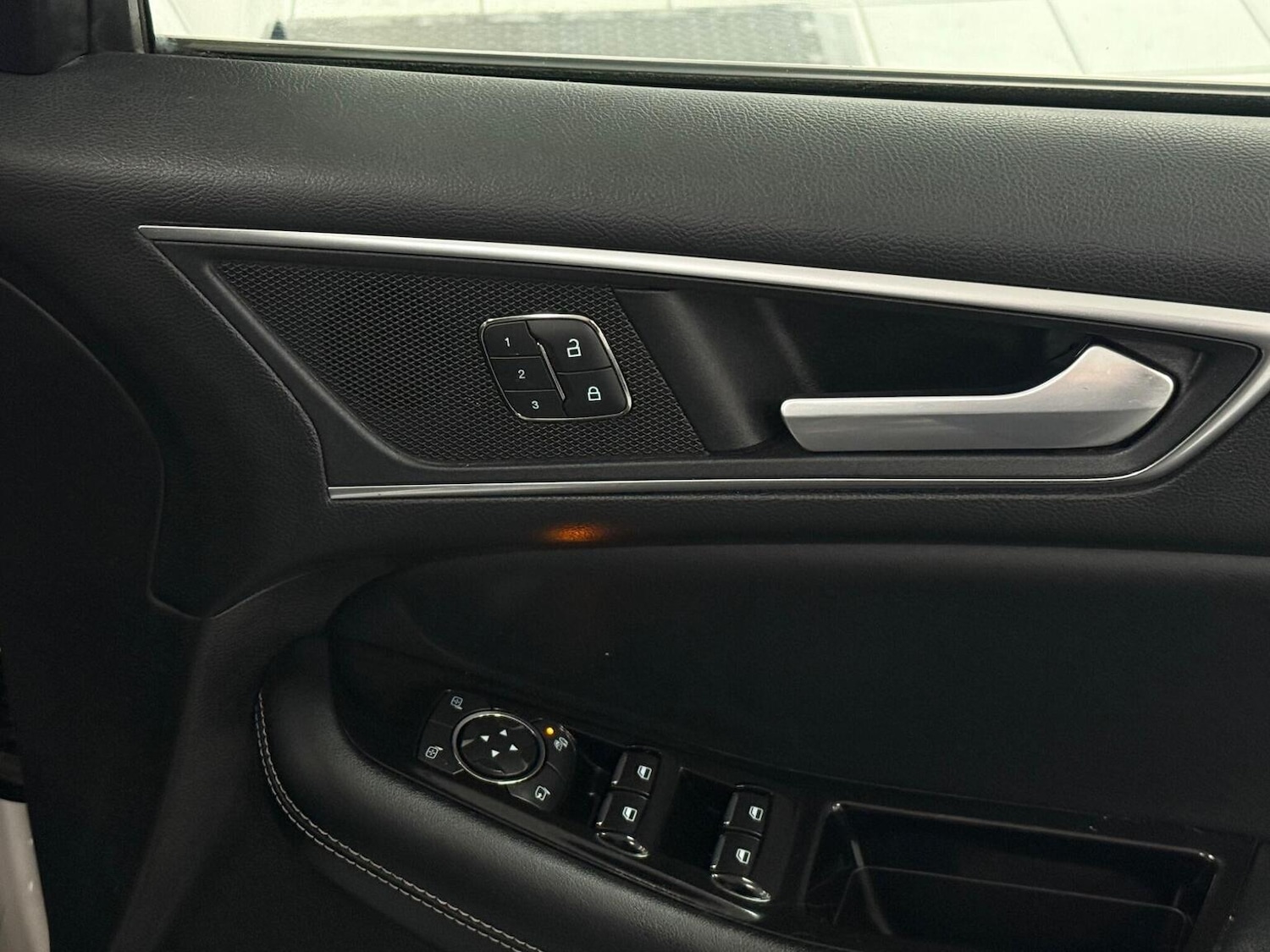 Used Ford Edge 2018 for sale - 76656202: Photo 19