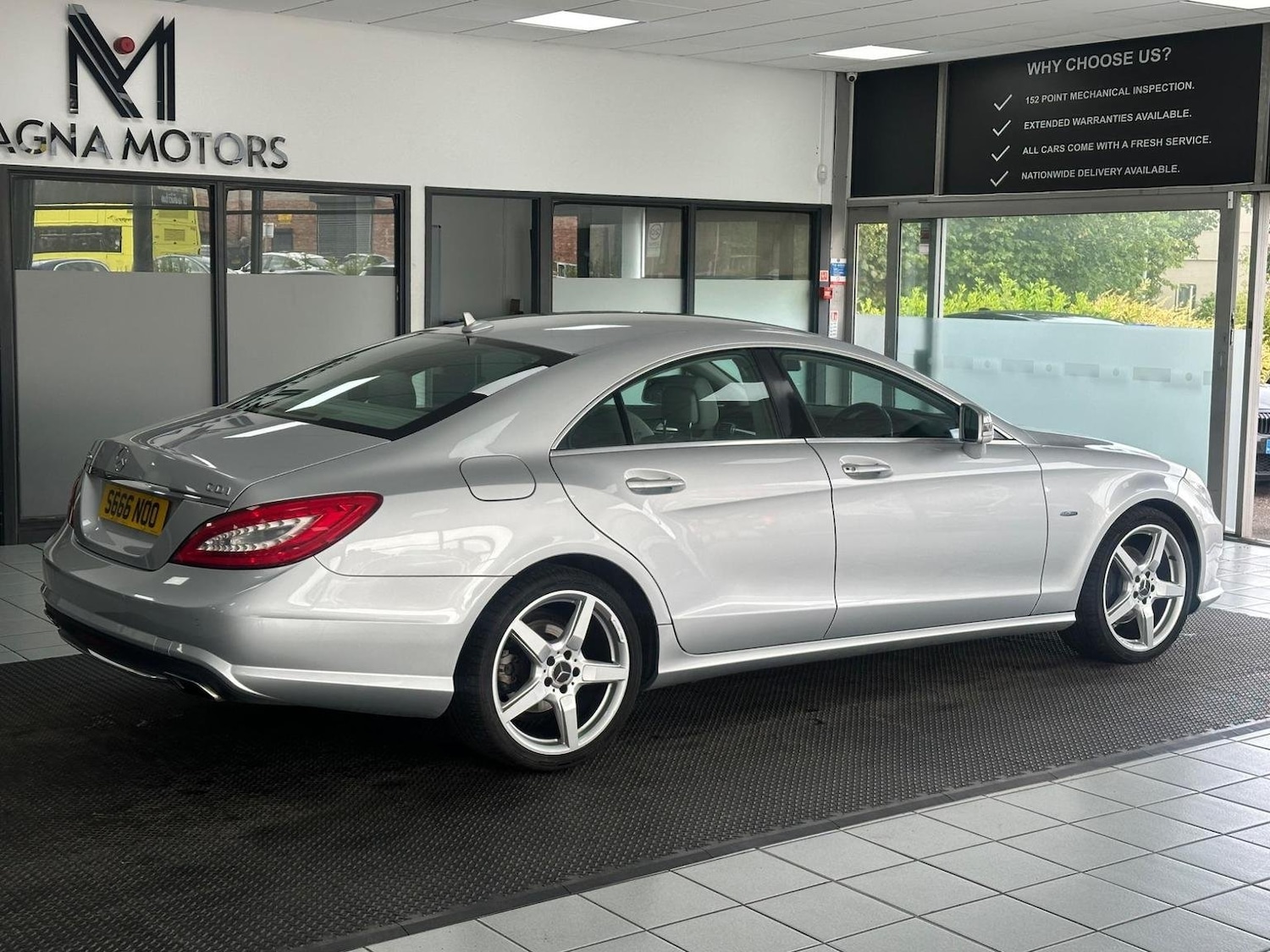 Used Mercedes-Benz CLS 2011 for sale - 76931419: Photo 15