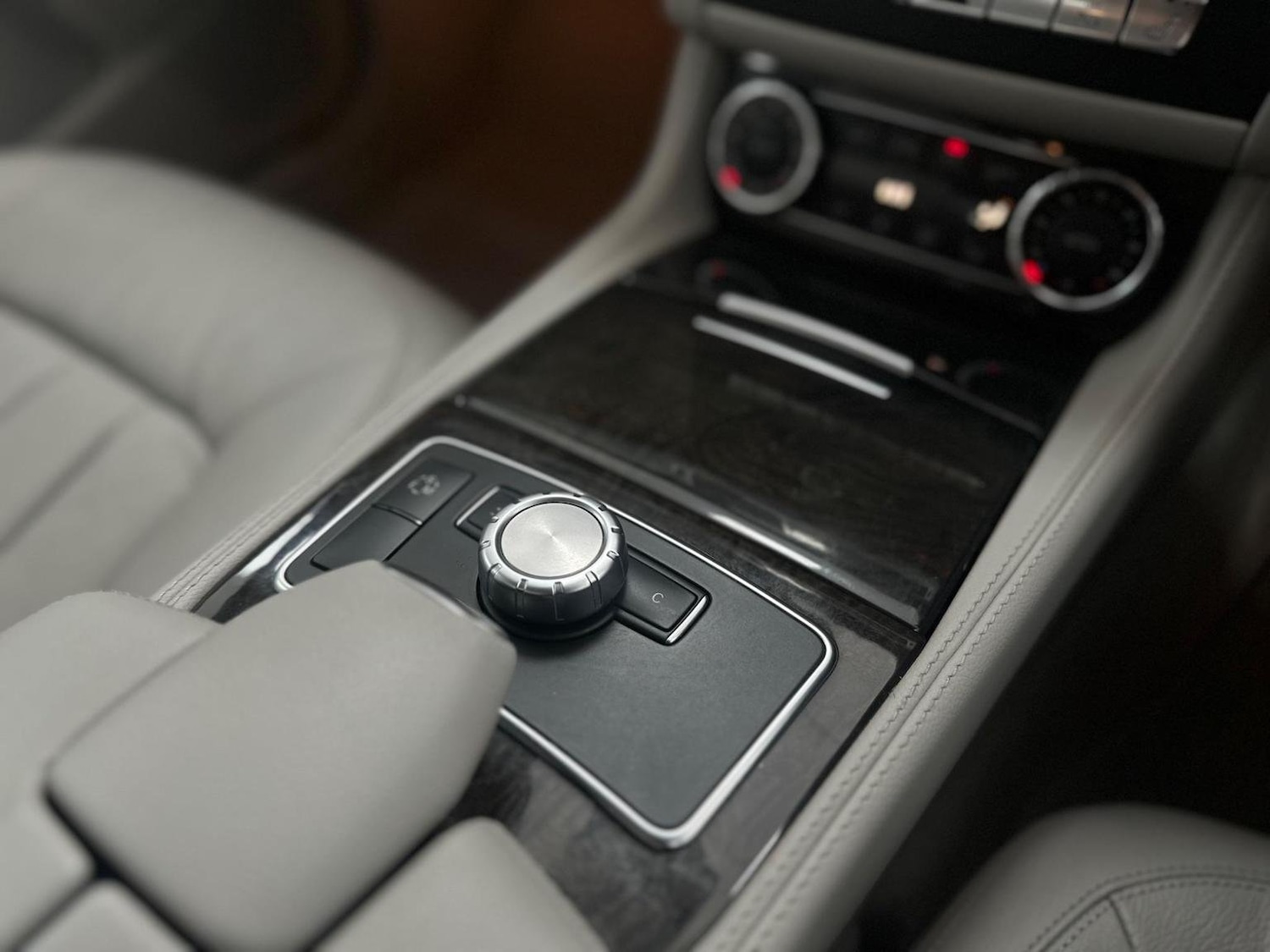 Used Mercedes-Benz CLS 2011 for sale - 76931419: Photo 24