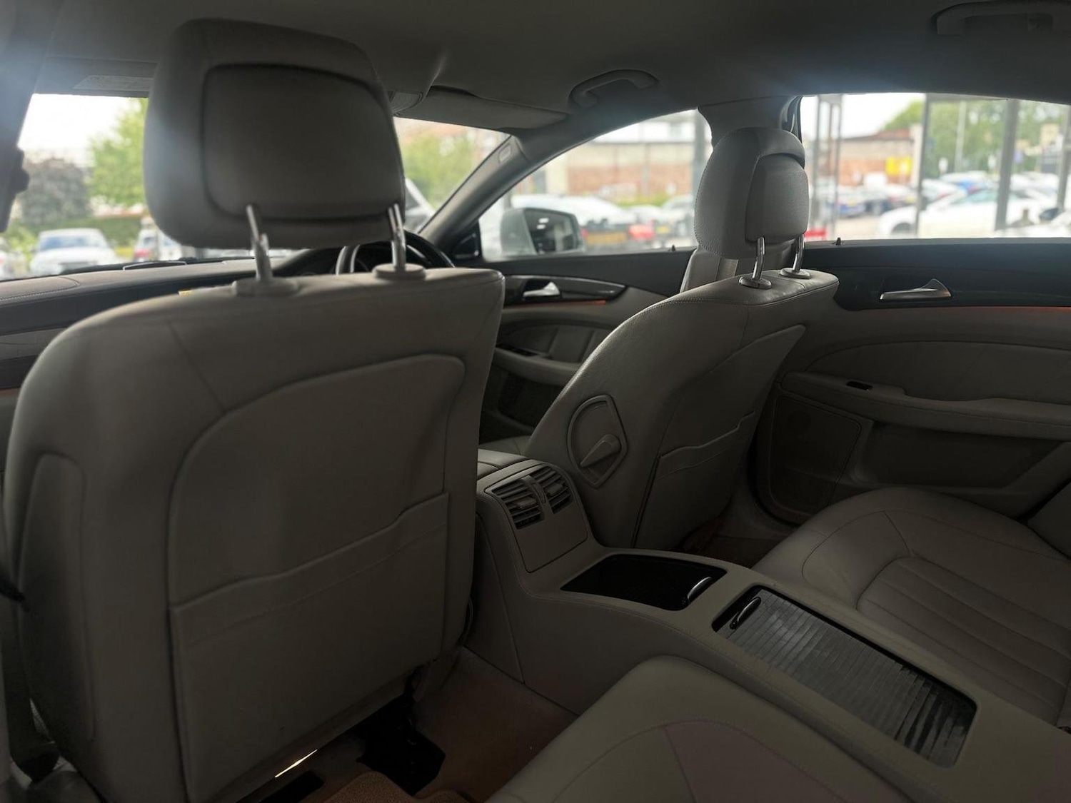 Used Mercedes-Benz CLS 2011 for sale - 76931419: Photo 36