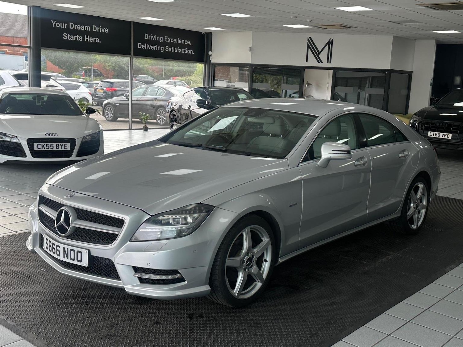 Used Mercedes-Benz CLS 2011 for sale - 76931419: Photo 7