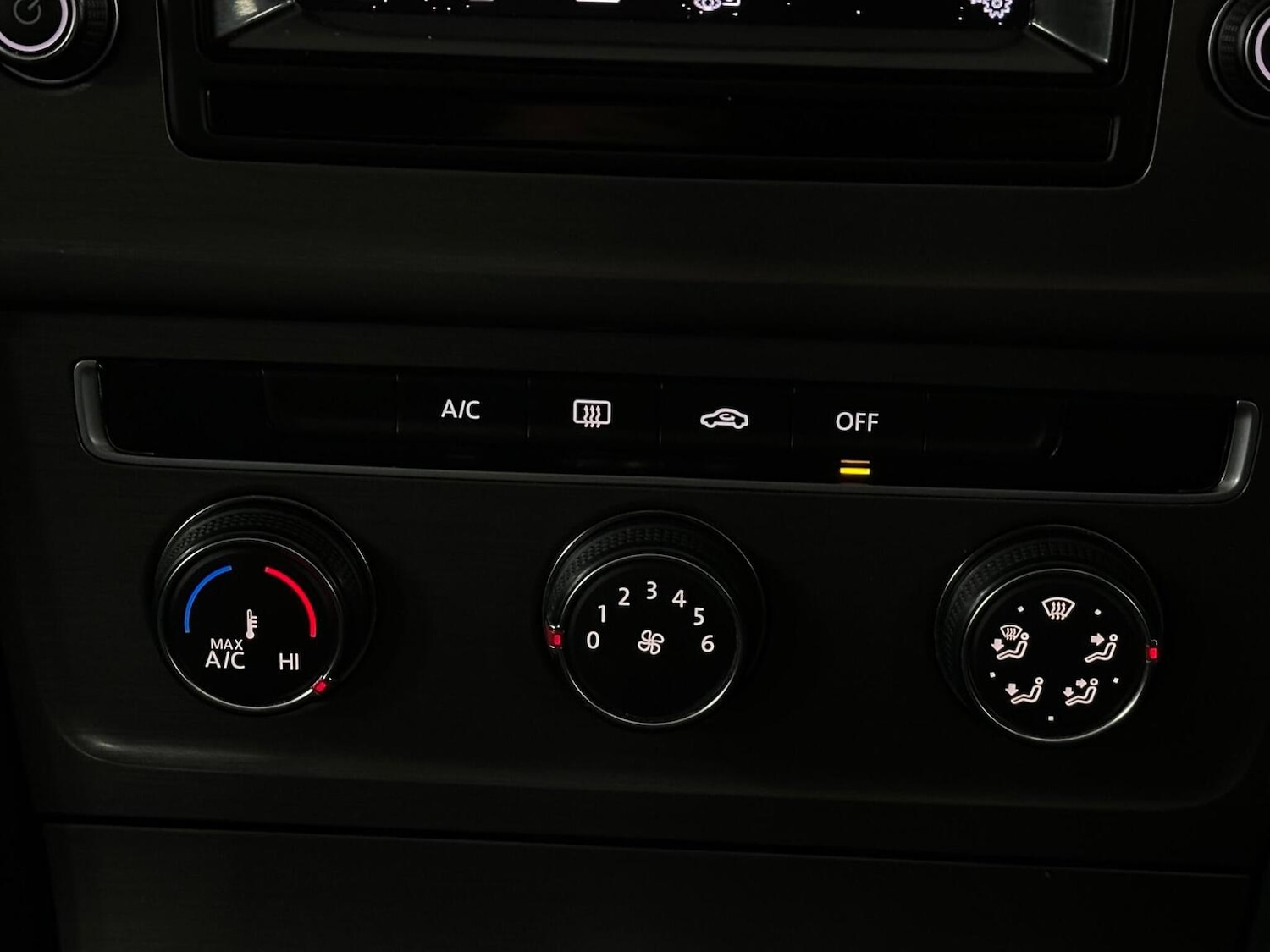 Used Volkswagen Golf 2013 for sale - 76687137: Photo 23