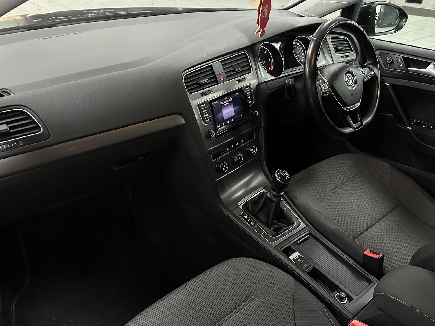 Used Volkswagen Golf 2013 for sale - 76687137: Photo 32