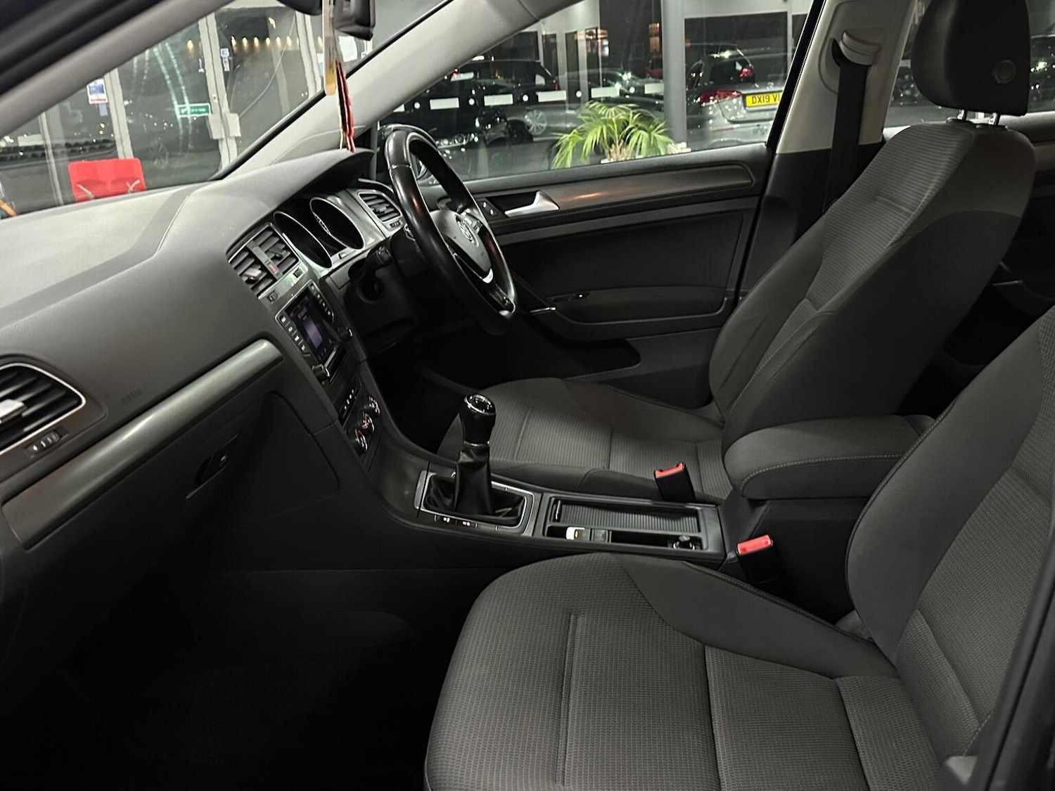 Used Volkswagen Golf 2013 for sale - 76687137: Photo 33