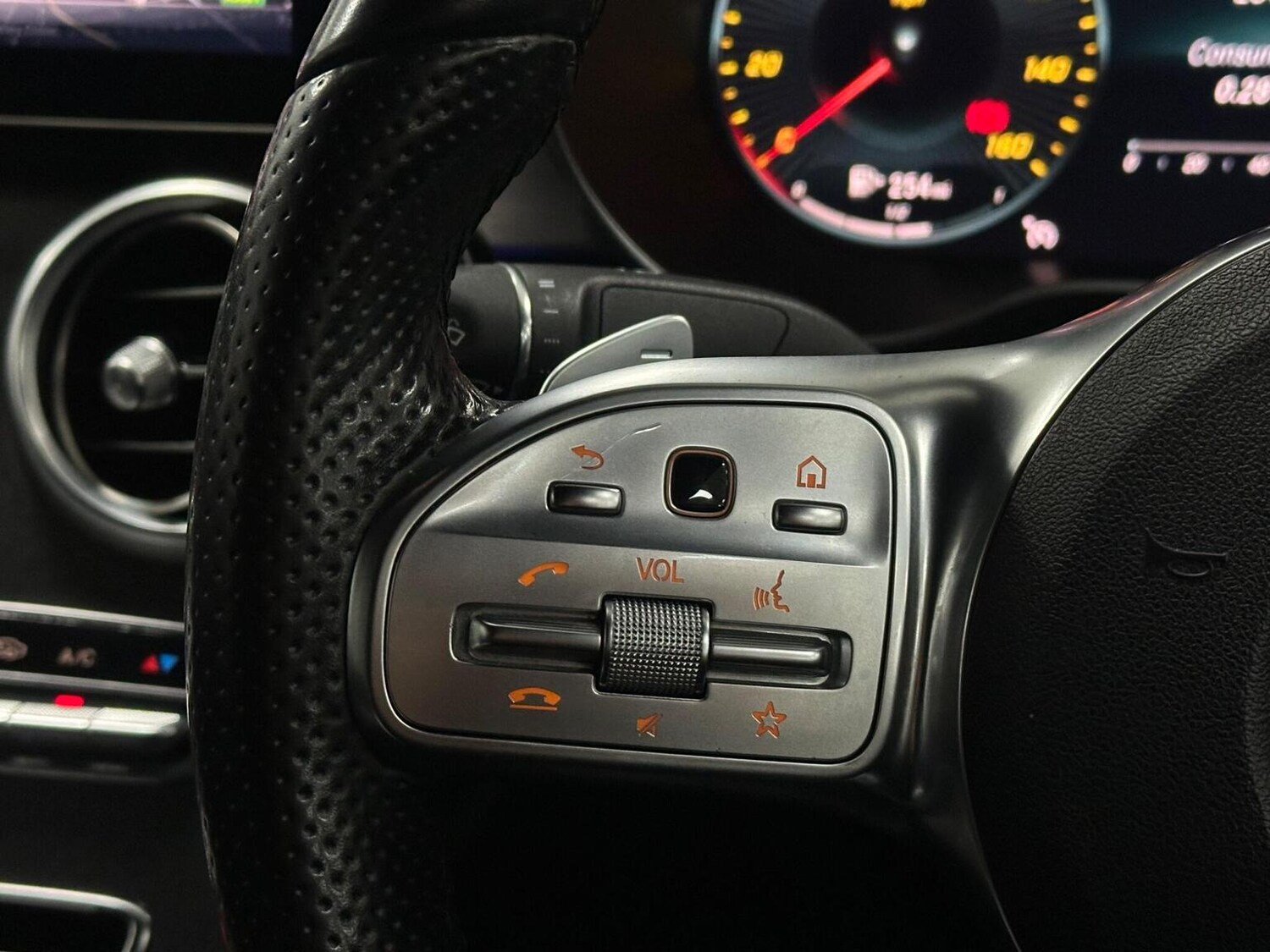 Used Mercedes-Benz C Class 2018 for sale - 76656148: Photo 22