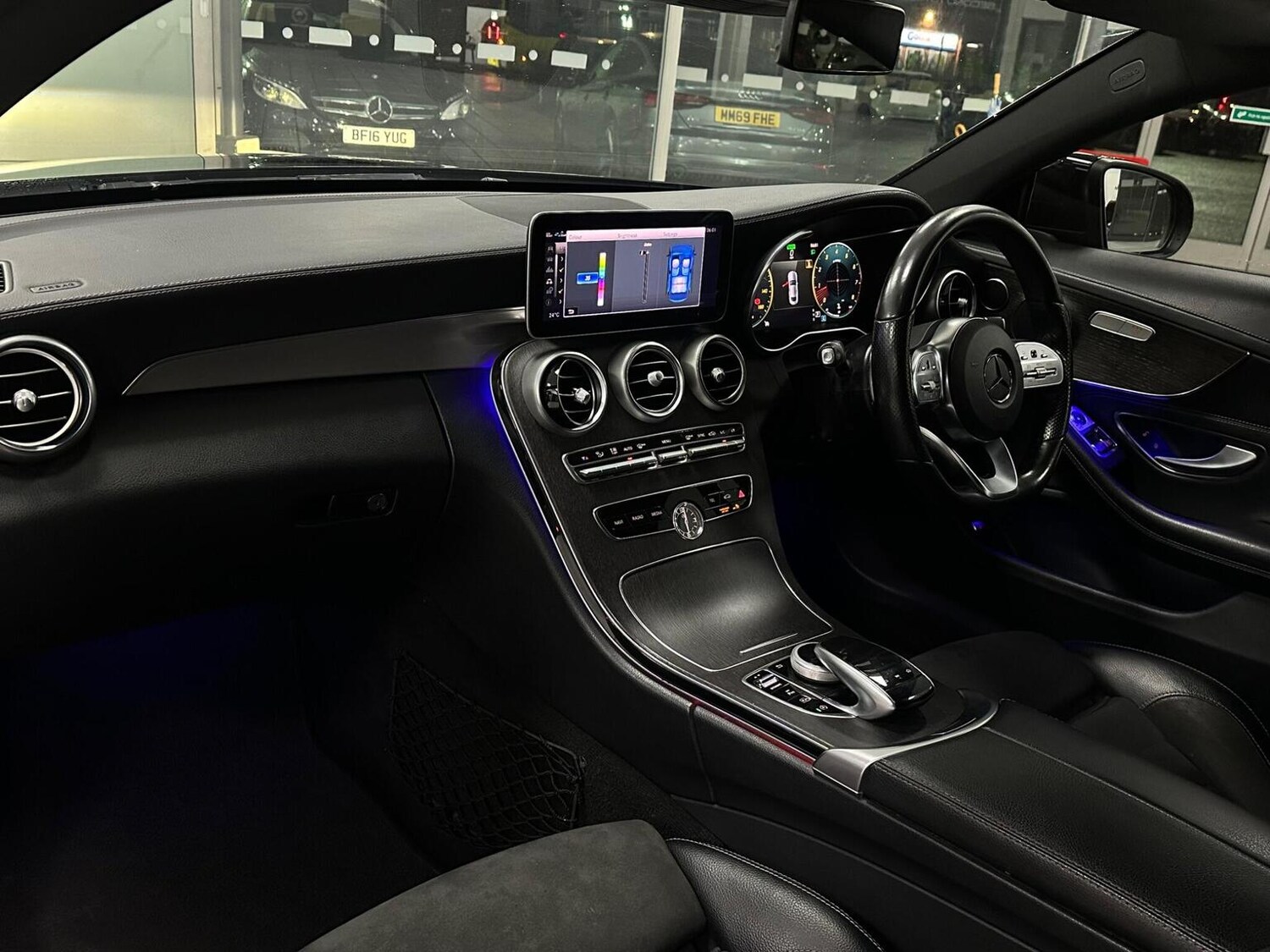 Used Mercedes-Benz C Class 2018 for sale - 76656148: Photo 32