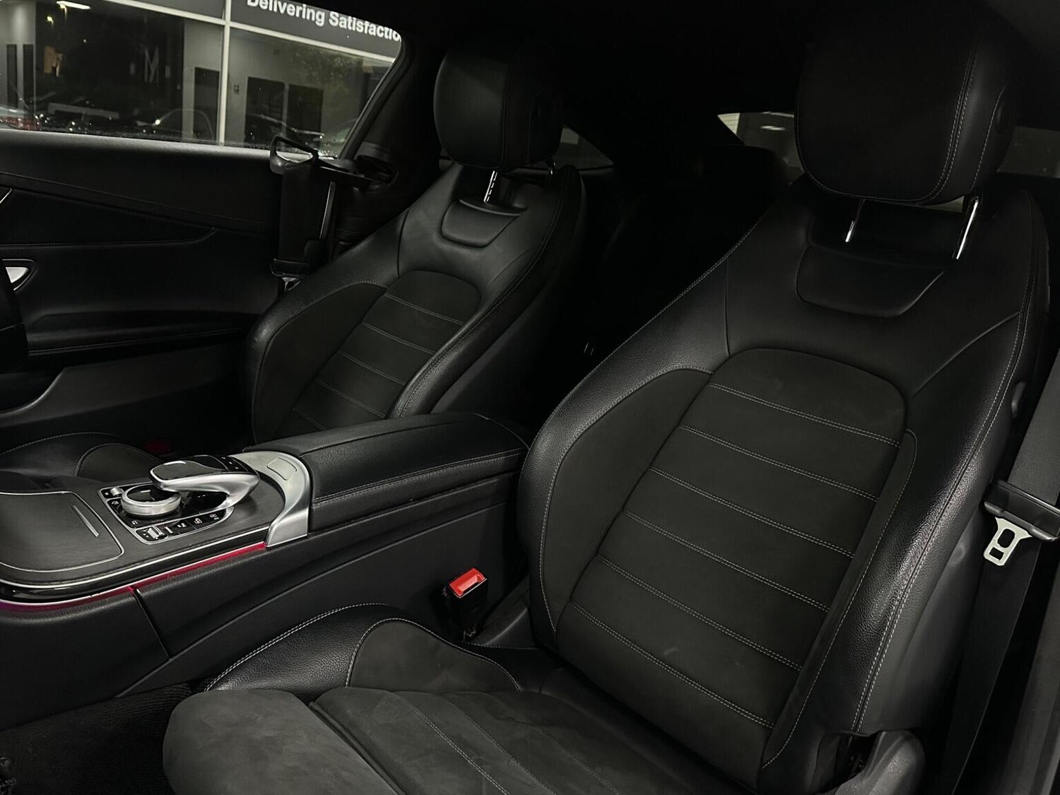 Used Mercedes-Benz C Class 2018 for sale - 76656148: Photo 34