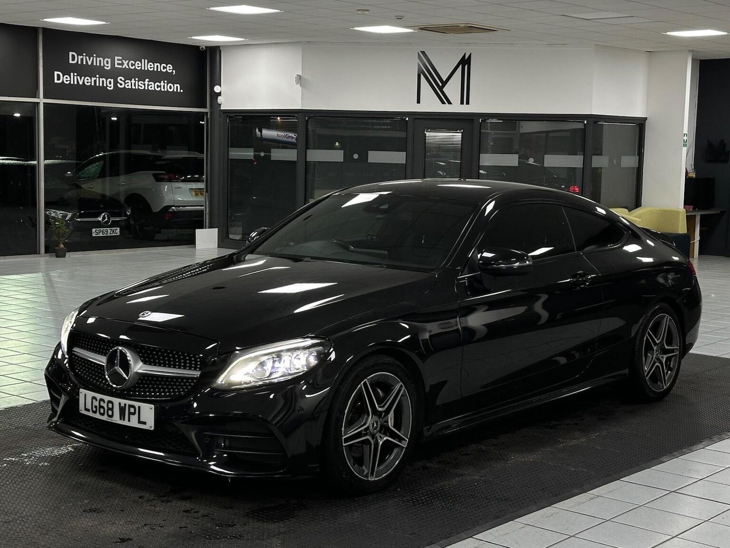 Used Mercedes-Benz C Class 2018 for sale - 76656148: Photo 7