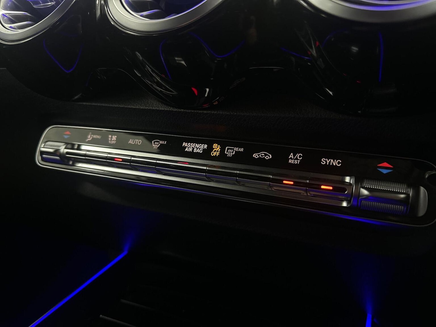 Used Mercedes-Benz GLB 2020 for sale - 76656124: Photo 29