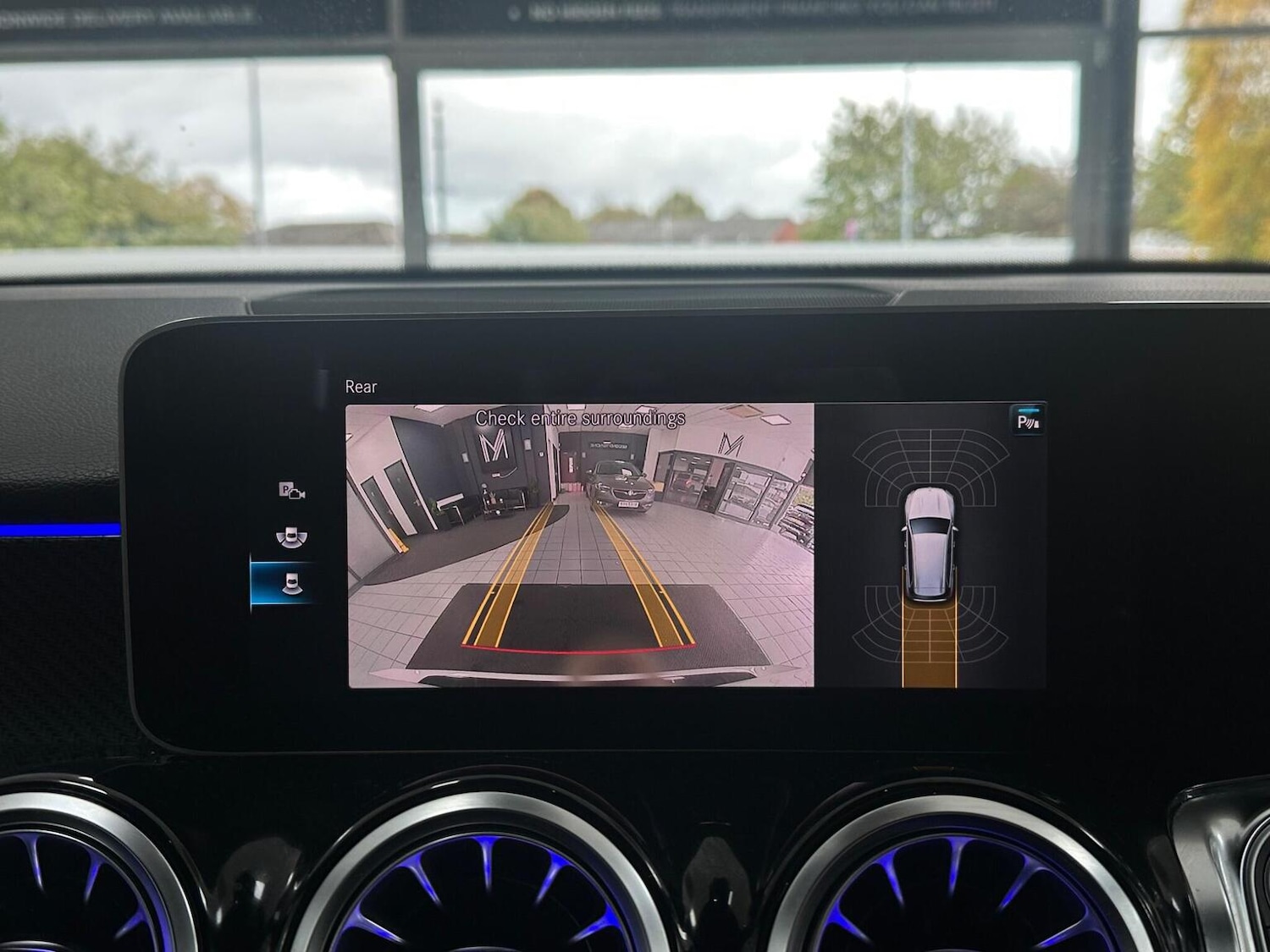 Used Mercedes-Benz GLB 2020 for sale - 76656124: Photo 31