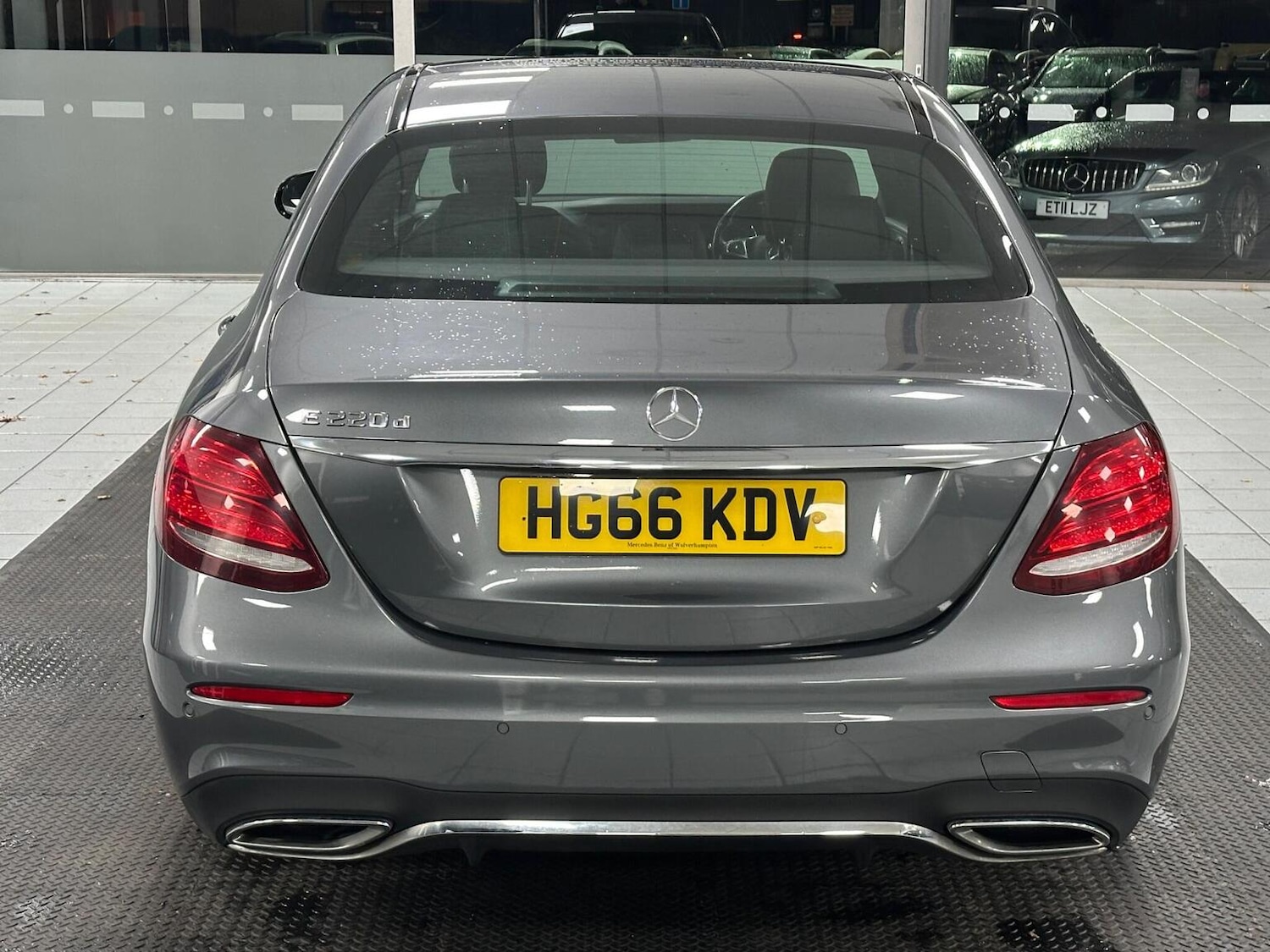 Used Mercedes-Benz E Class 2017 for sale - 76712709: Photo 11