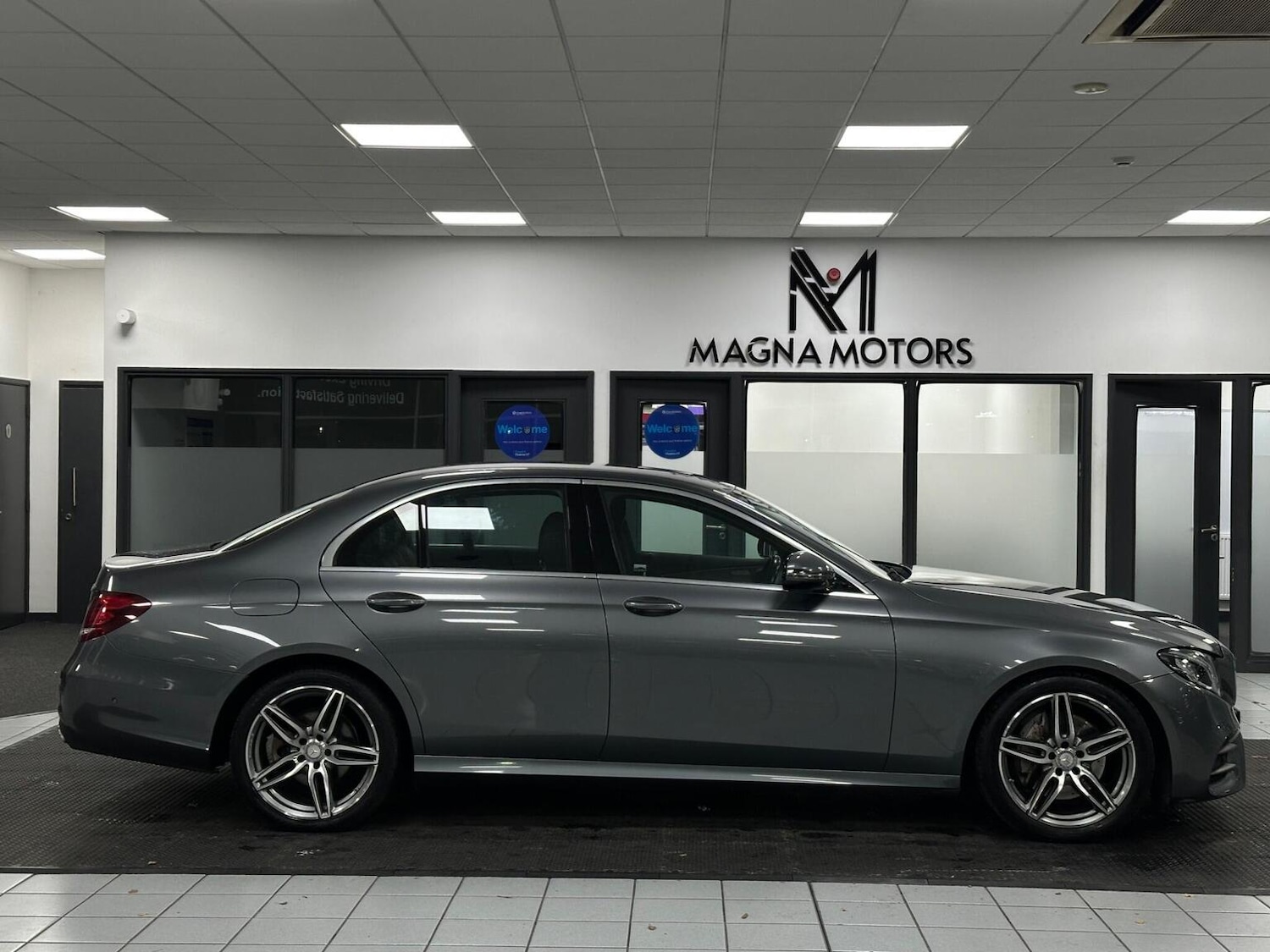 Used Mercedes-Benz E Class 2017 for sale - 76712709: Photo 3