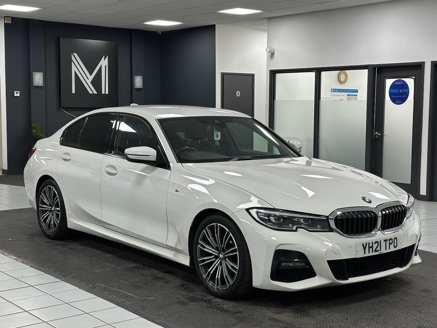 Used BMW 3 Series 2021 for sale - 76784948: Photo 1