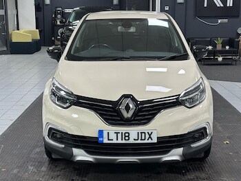 Used Renault Captur 2018 for sale - 76699282: Photo