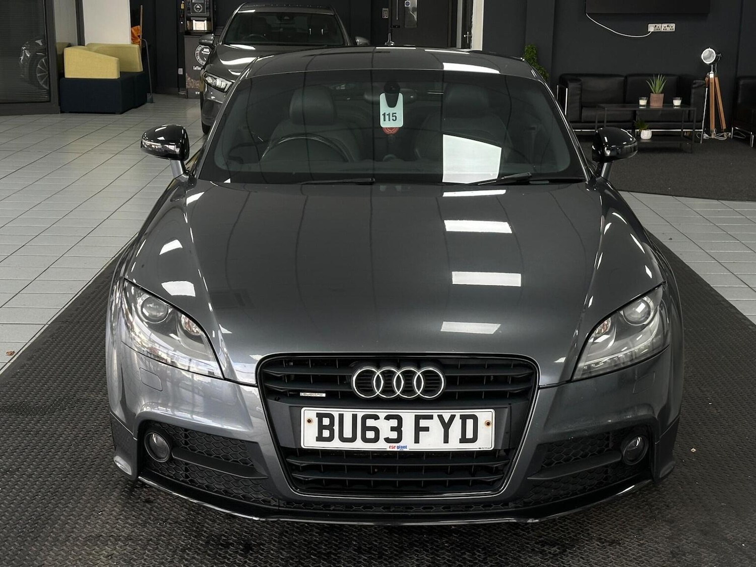 Used Audi TT 2013 for sale - 76656261: Photo 2