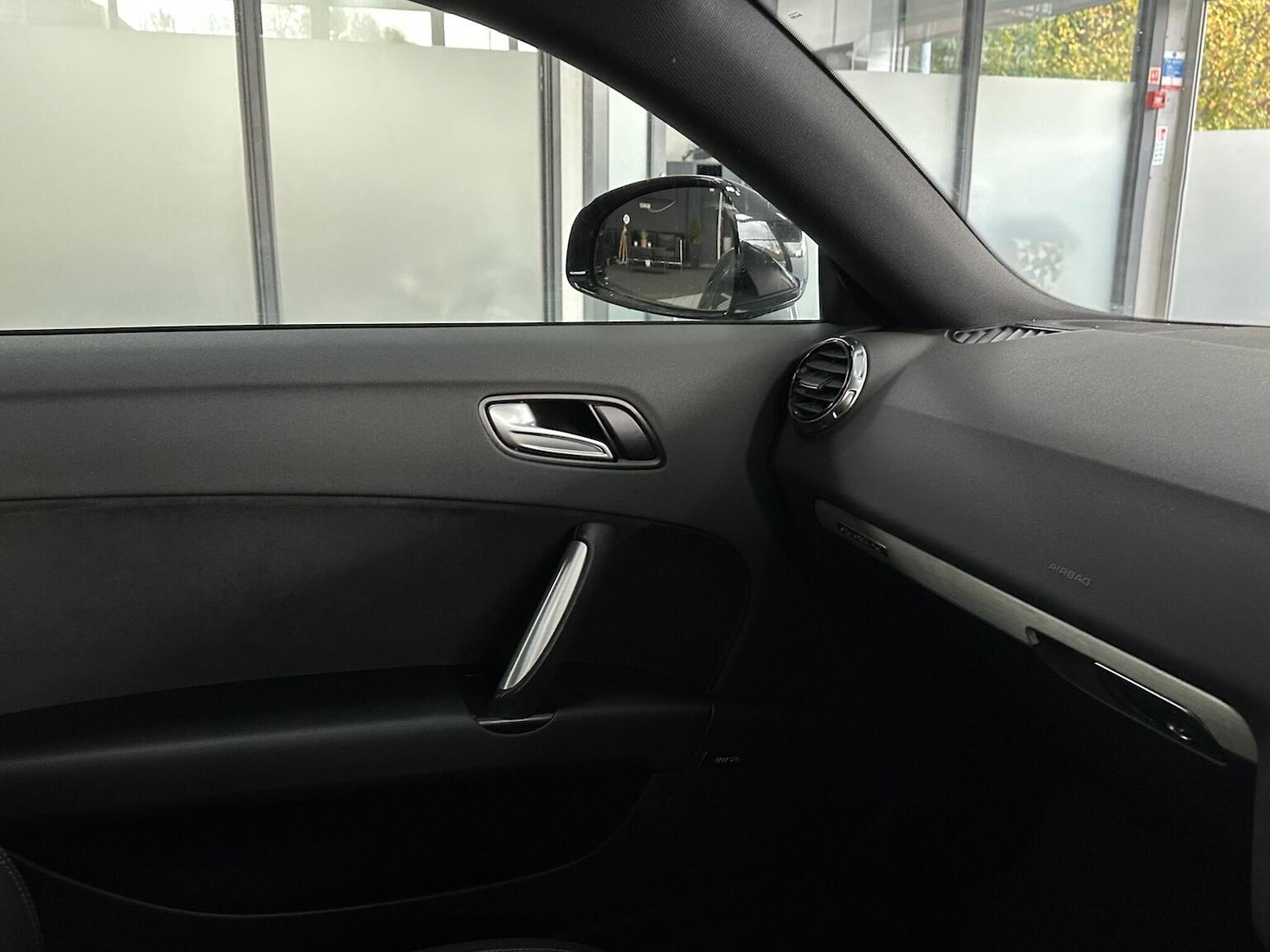 Used Audi TT 2013 for sale - 76656261: Photo 21