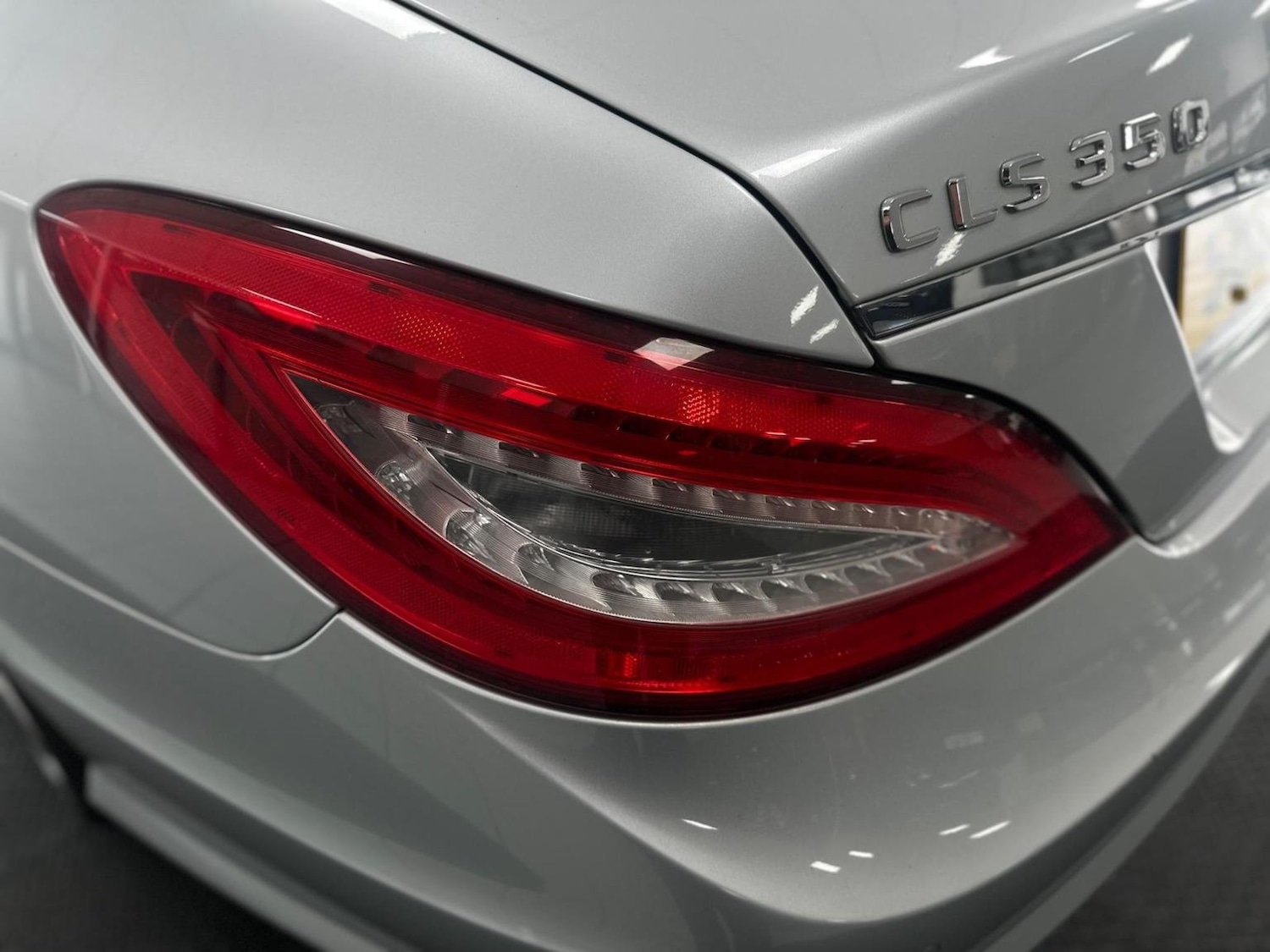 Used Mercedes-Benz CLS 2011 for sale - 76794266: Photo 42