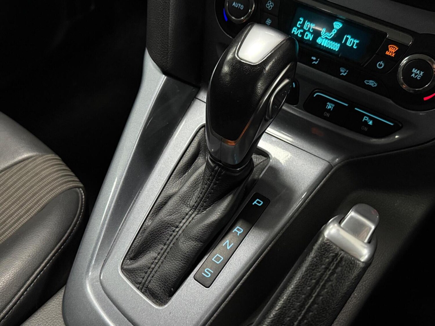 Used Ford Focus 2014 for sale - 76656203: Photo 19