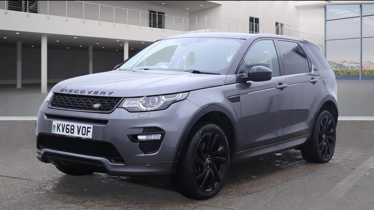Used Land Rover Discovery Sport 2018 for sale - 77019079: Photo 2