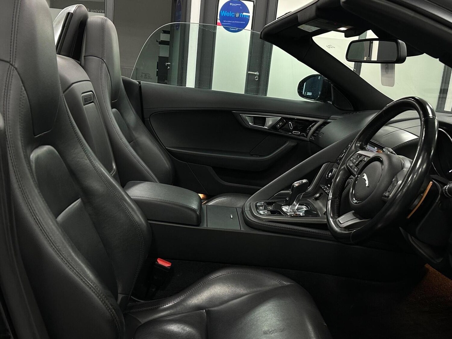 Used Jaguar F-Type 2017 for sale - 76656136: Photo 19