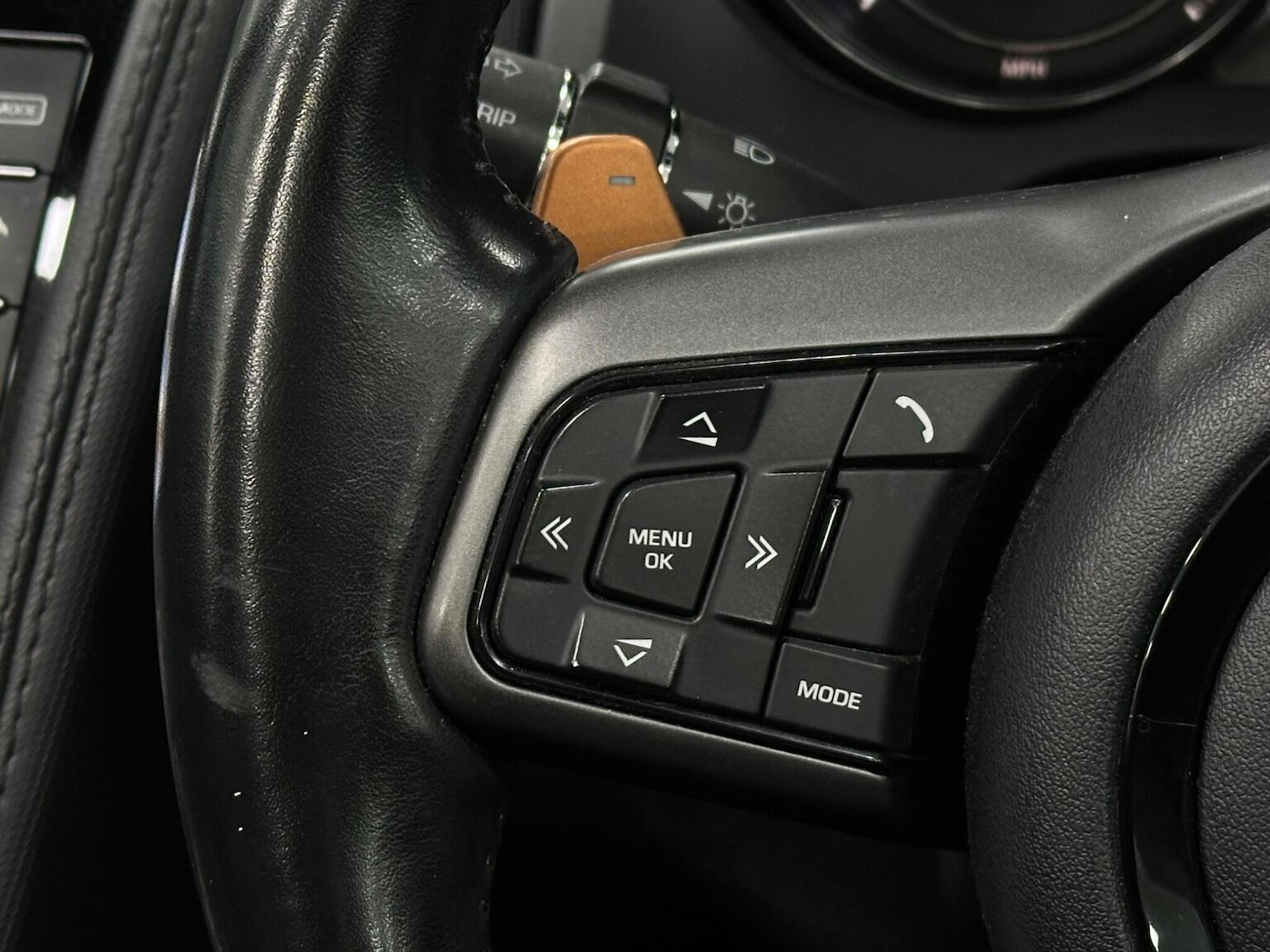 Used Jaguar F-Type 2017 for sale - 76656136: Photo 23