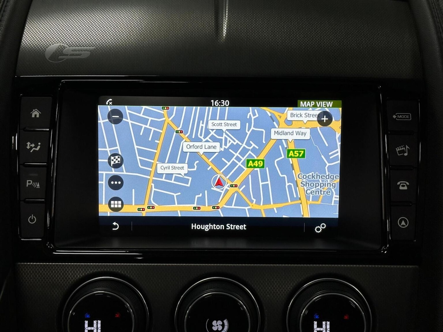 Used Jaguar F-Type 2017 for sale - 76656136: Photo 27