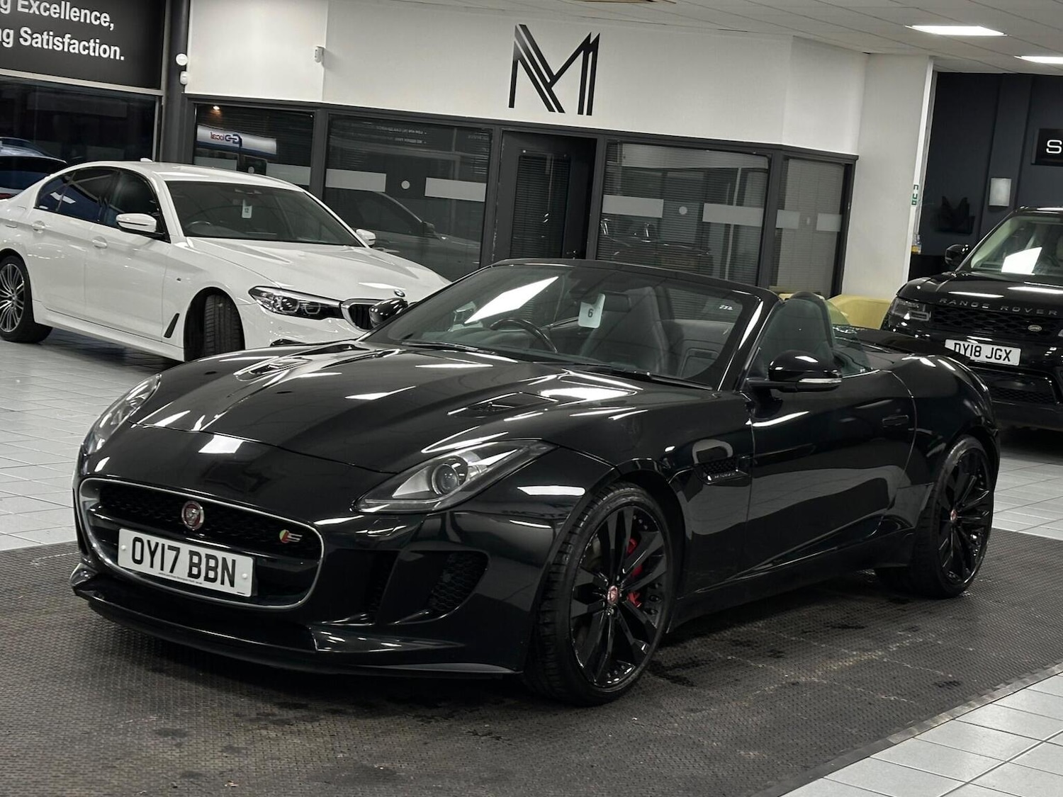 Used Jaguar F-Type 2017 for sale - 76656136: Photo 6