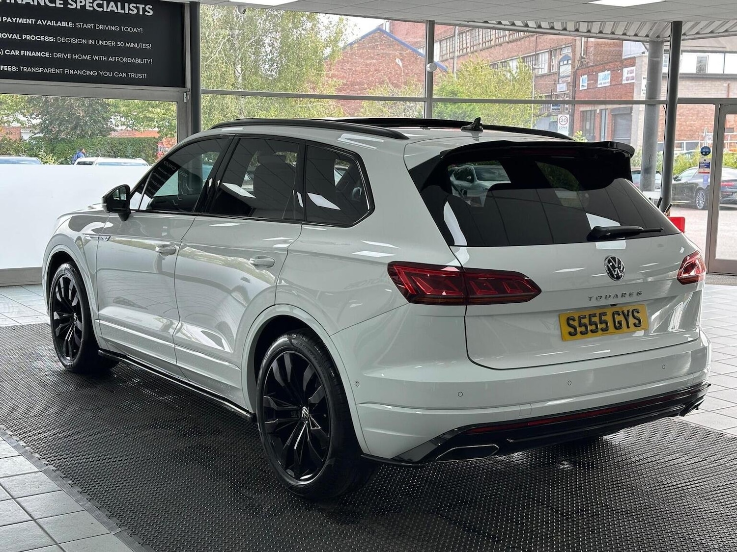 Used Volkswagen Touareg 2022 for sale - 76656254: Photo 11