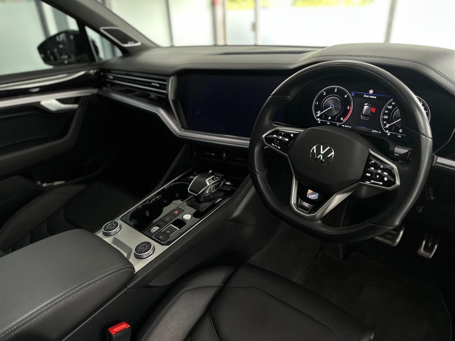 Used Volkswagen Touareg 2022 for sale - 76656254: Photo 17