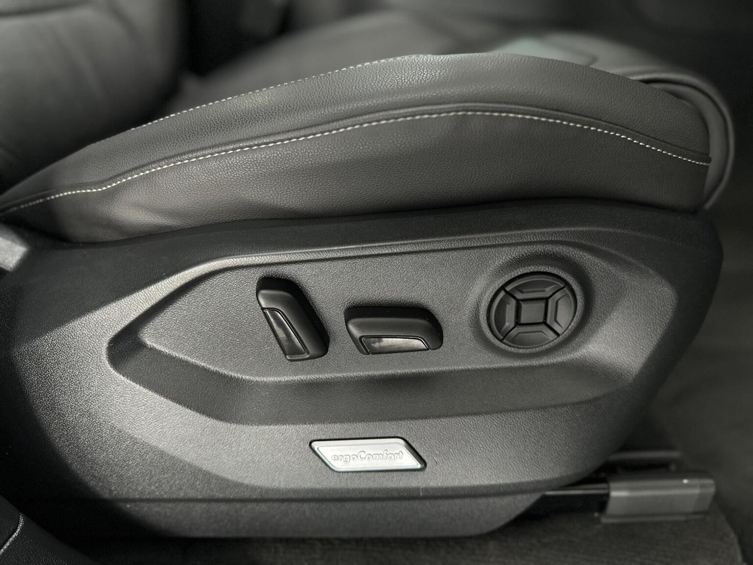 Used Volkswagen Touareg 2022 for sale - 76656254: Photo 22