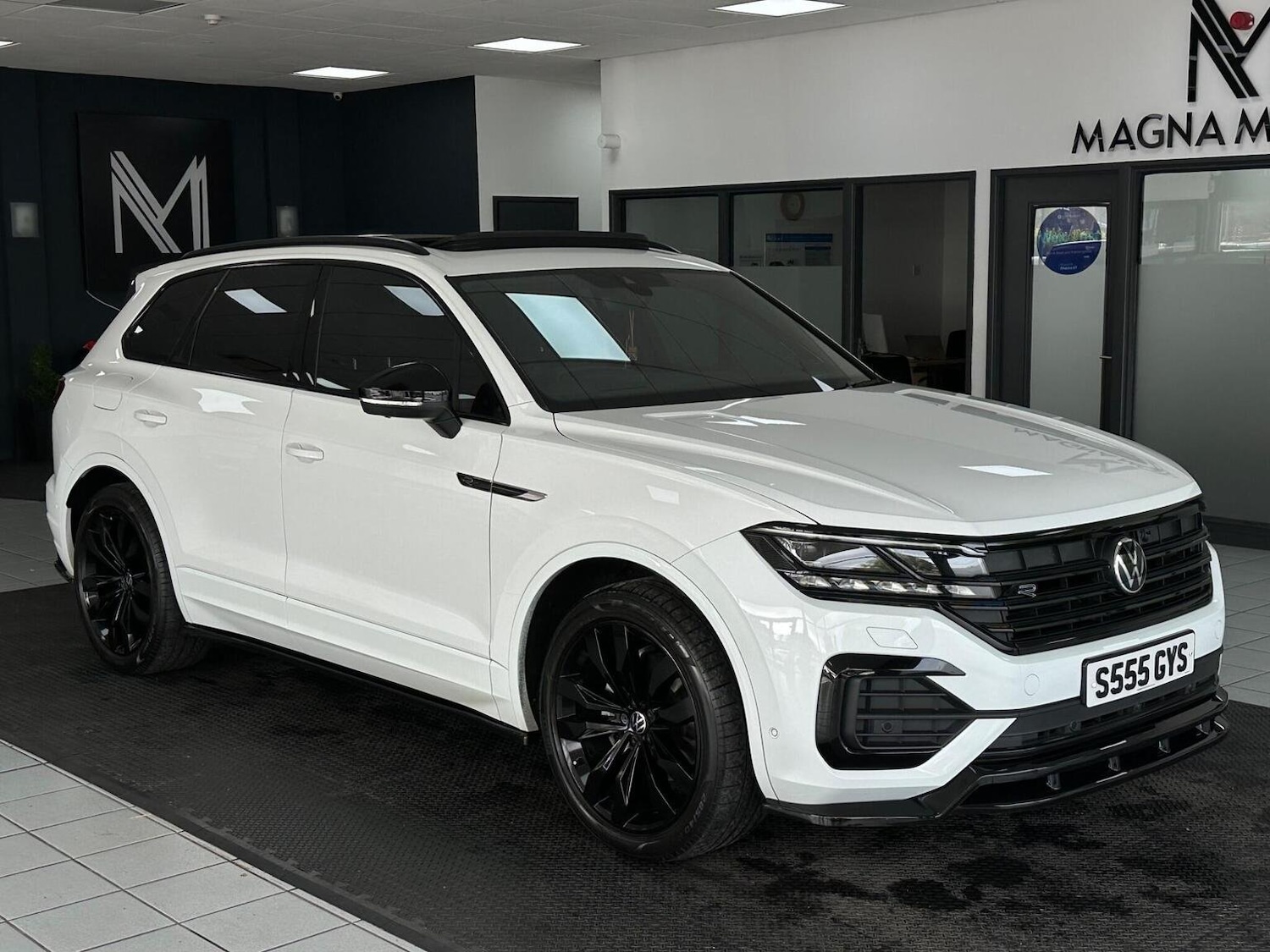 Used Volkswagen Touareg 2022 for sale - 76656254: Photo 3