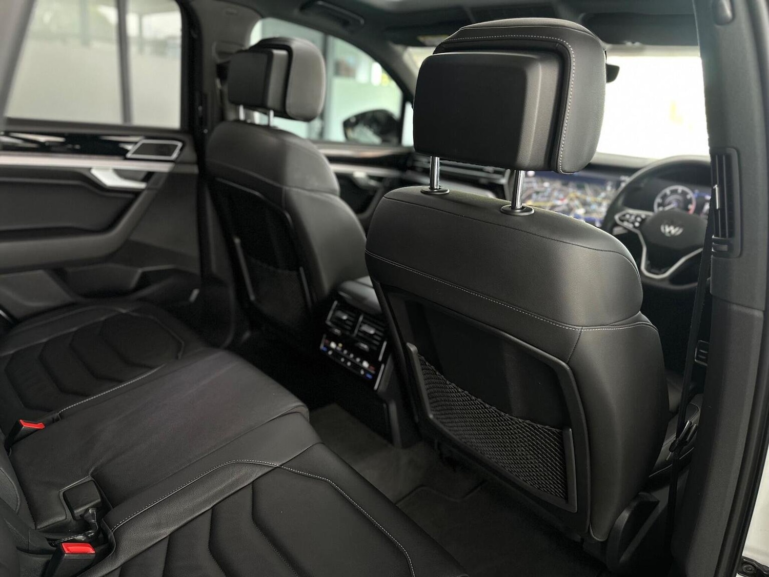 Used Volkswagen Touareg 2022 for sale - 76656254: Photo 38