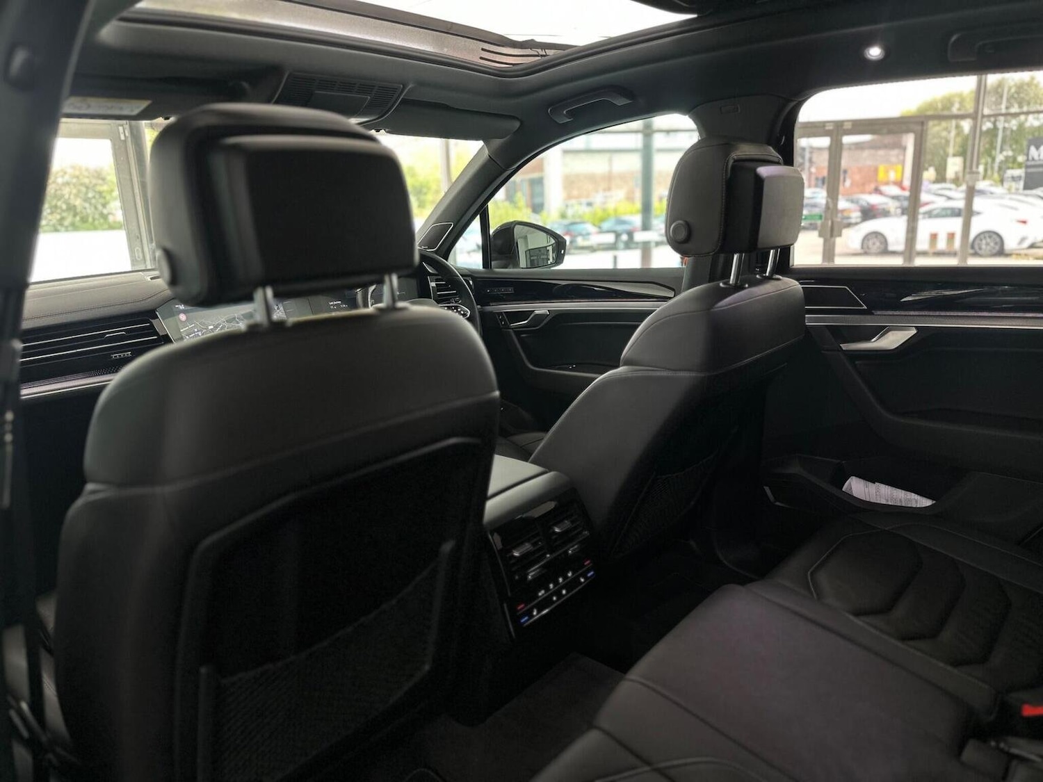 Used Volkswagen Touareg 2022 for sale - 76656254: Photo 41