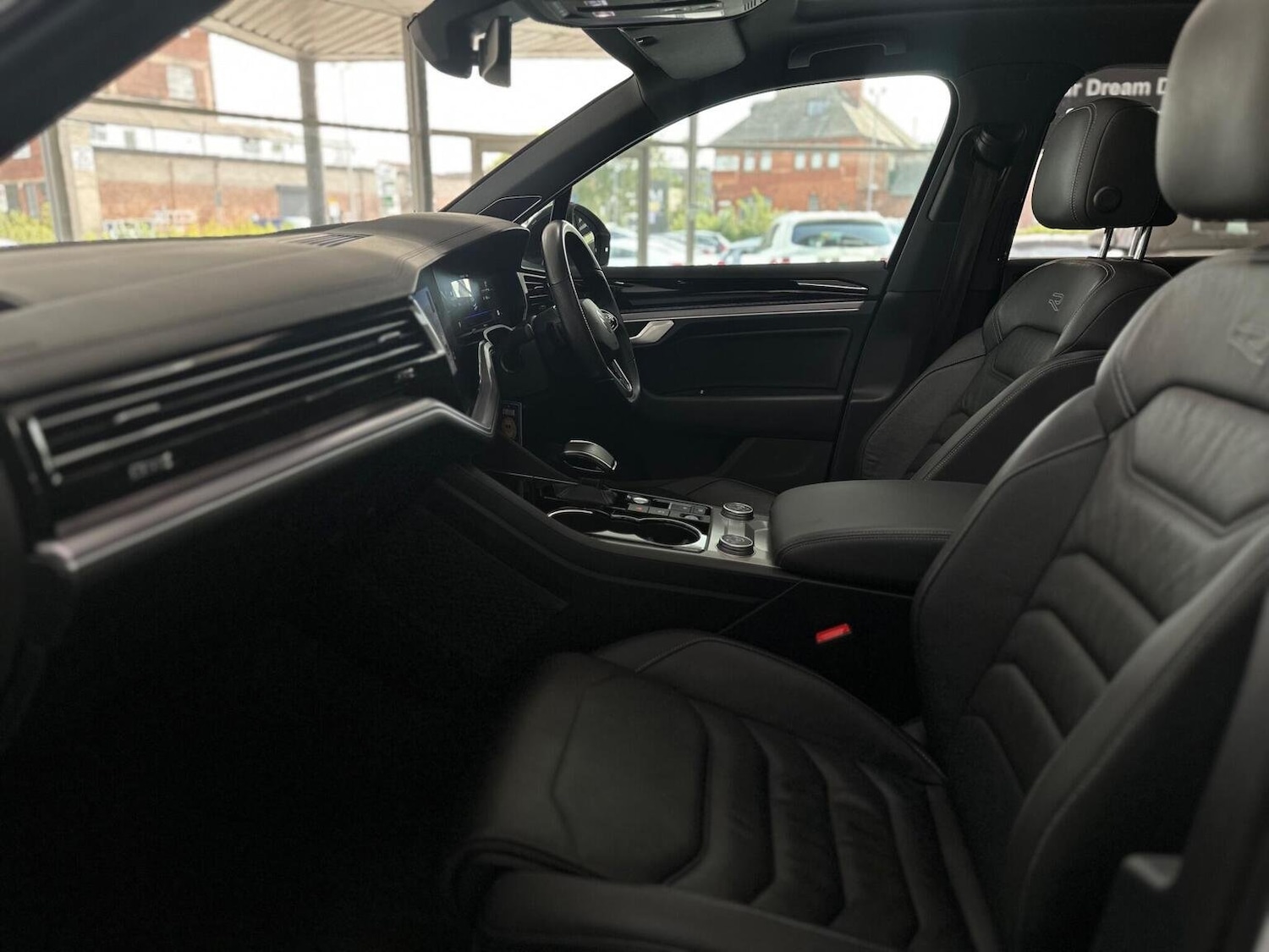 Used Volkswagen Touareg 2022 for sale - 76656254: Photo 45