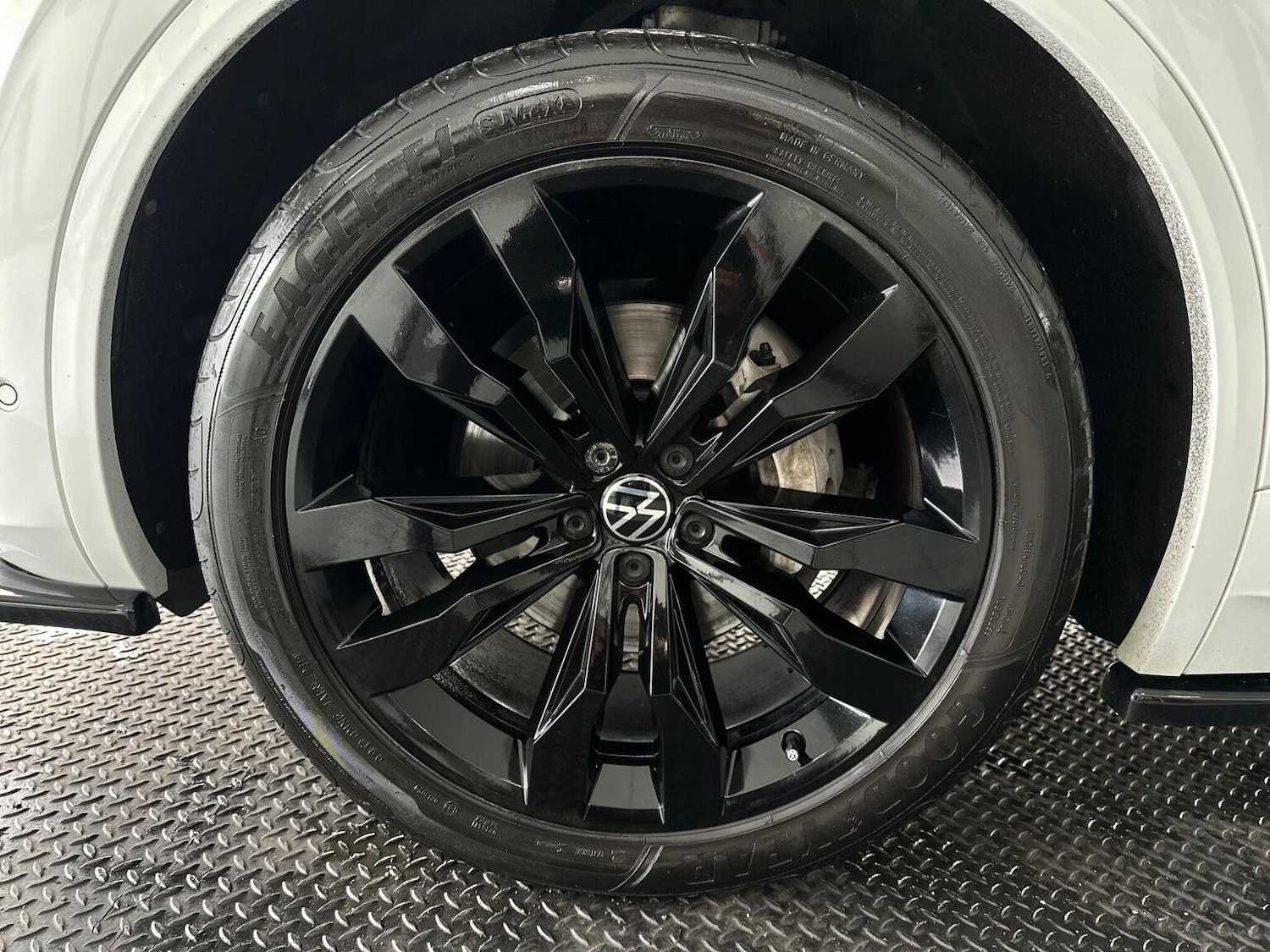 Used Volkswagen Touareg 2022 for sale - 76656254: Photo 8