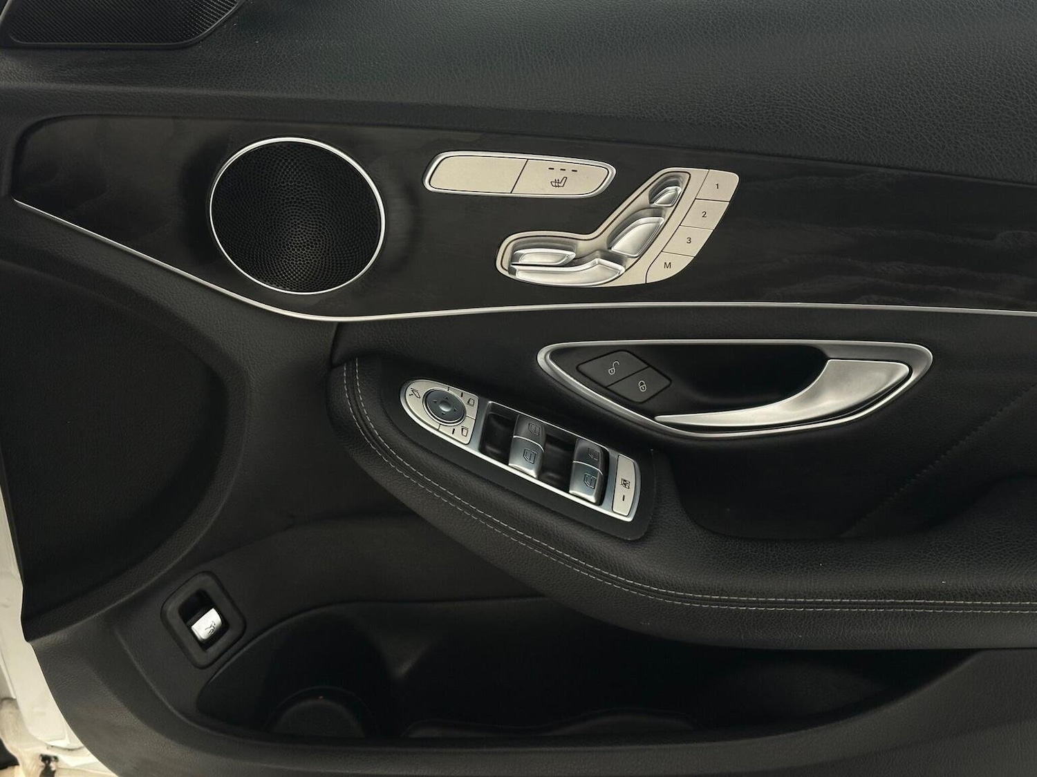 Used Mercedes-Benz C Class 2018 for sale - 76877540: Photo 17